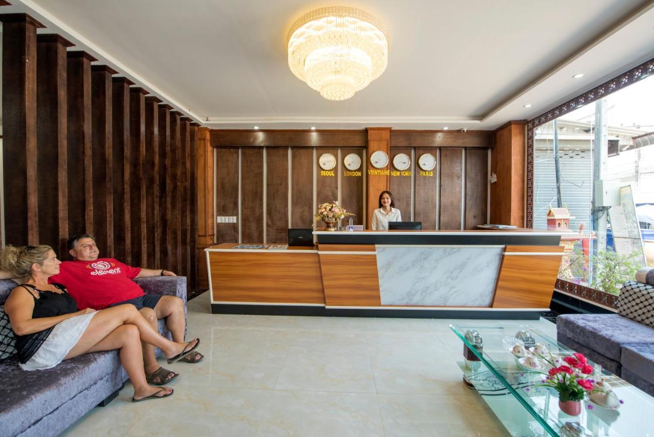 Premier Vang Vieng Hotel Eksteriør billede